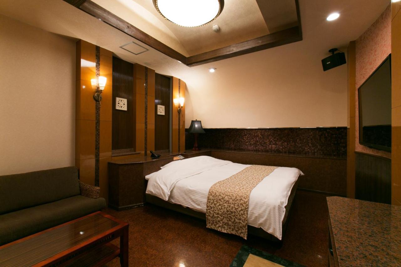Hotel Atlantis Toyonaka (Adults Only) מראה חיצוני תמונה