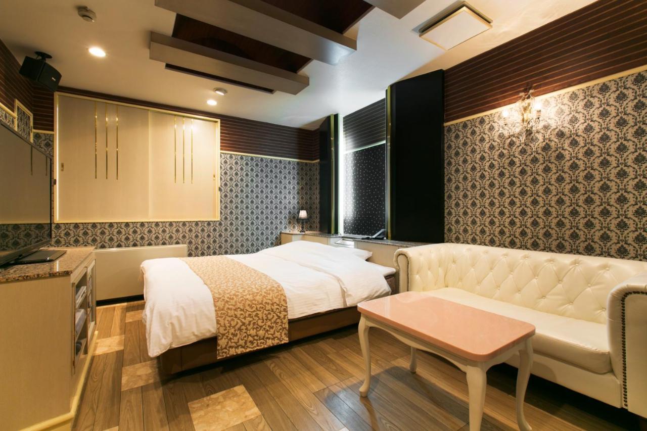 Hotel Atlantis Toyonaka (Adults Only) מראה חיצוני תמונה
