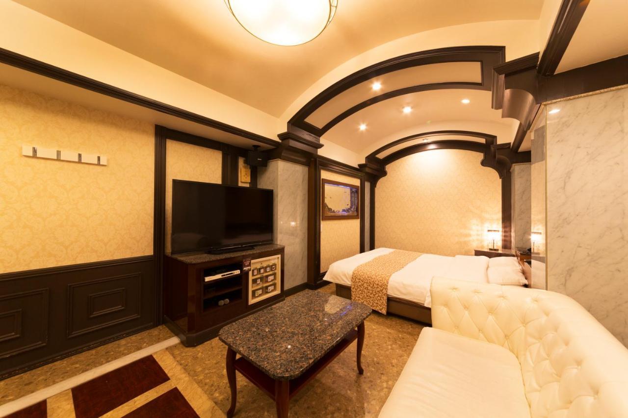 Hotel Atlantis Toyonaka (Adults Only) מראה חיצוני תמונה